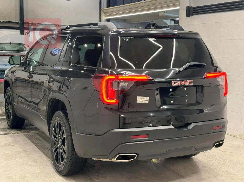GMC Acadia
